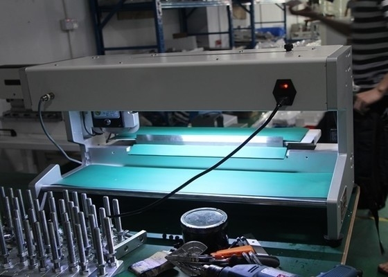 Bom preço. Equipamento de desinstalação de PCB de aço inoxidável comprimento de corte de 400 mm luz LED equipada com lâmina separador de PCB móvel HS-203 on-line